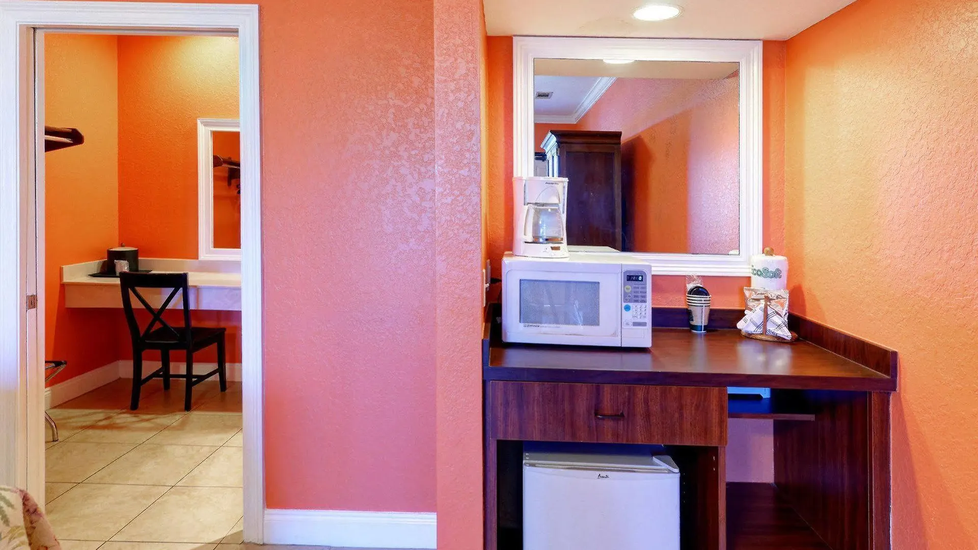 Ξενοδοχείο Beachside Inn Ντέστιν